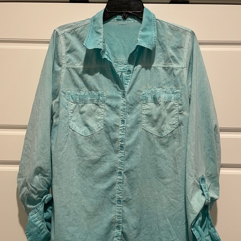 Maurice’s Sz Large turquoise button down shirt teal green soft